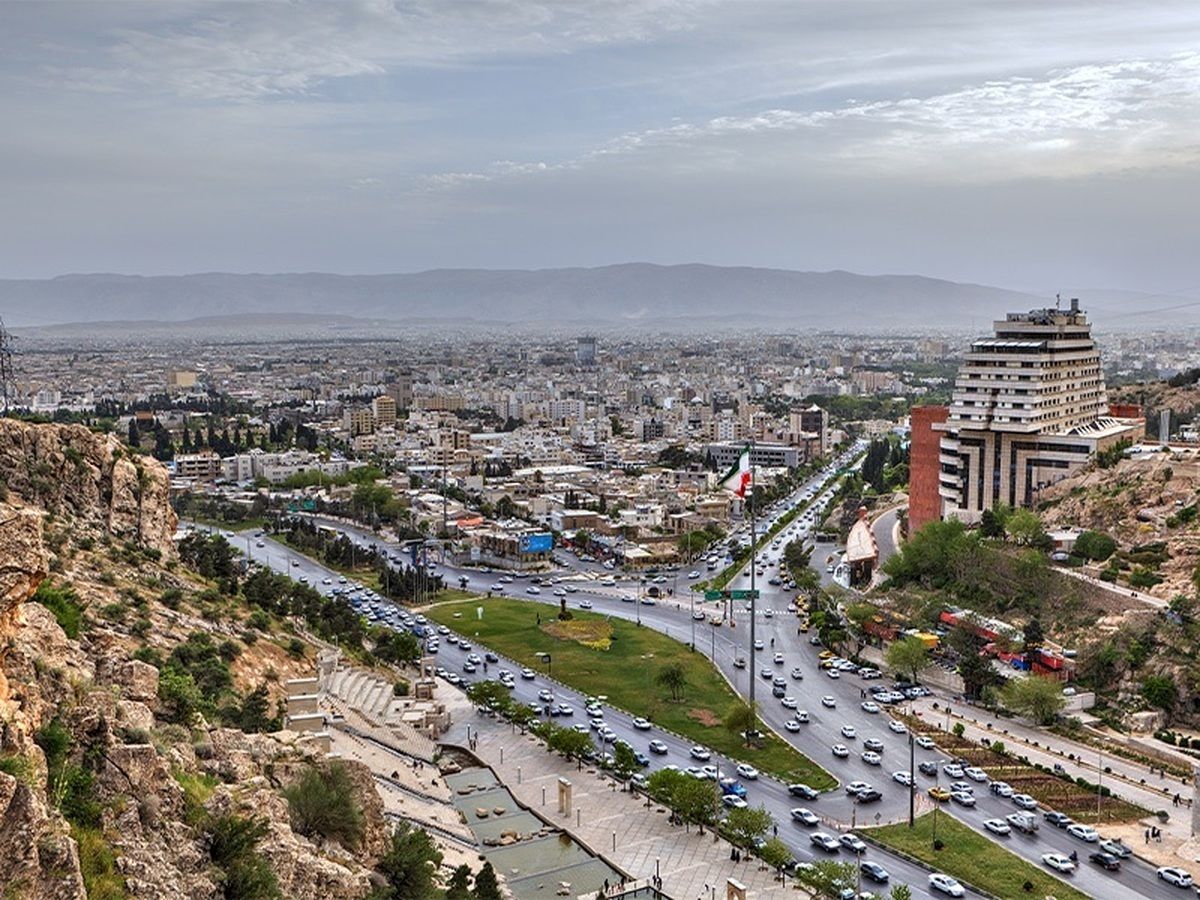 خارجیها چگونه در ایران خانه میخرند؟