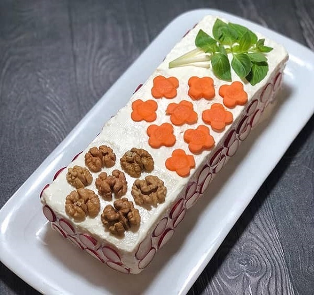 طرز تهیه کیک پنیر سبزی؛ سالمترین فینگرفود مهمونی 171602703