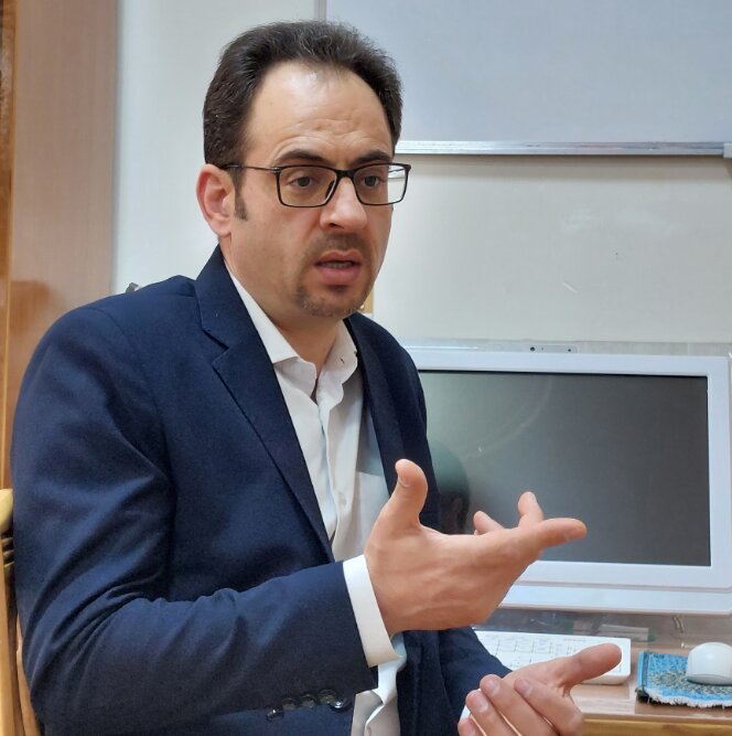 بیرغبتی به تخصصهای پزشکی؛ از ۵۴۰۰ صندلی دستیاری ۲۰۶۹ جایگاه خالی مانده/ در ایران اتاقهای عملی داریم که متخصص بیهوشی ندارند 5685407