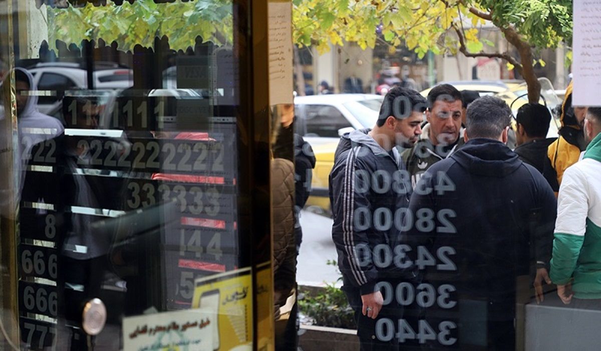 دلار کوتاه آمد؛ وداع با کانال 80 هزار تومان قطعی است؟