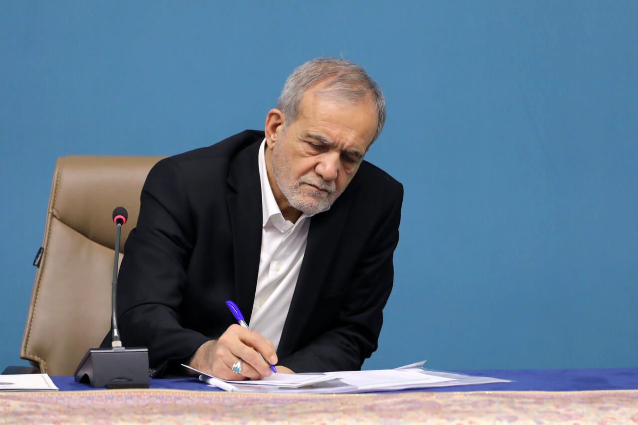 رئیس جمهور: بانک مرکزی متولی انحصاری ساماندهی بازار رمزارز است