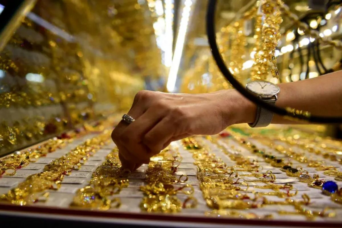 قیمت طلای جهانی امروز پنجشنبه ۱۸ بهمن ۱۴۰۳/ کاهش قیمت+ جدول