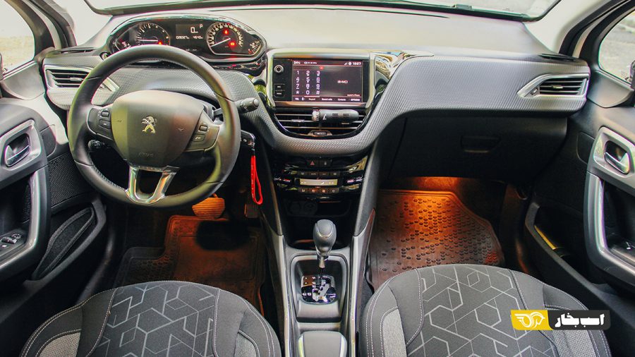 معرفی پژو ۲۰۰۸؛ مشخصات فنی و مزایا و معایب Peugeot-2008-14-900x506