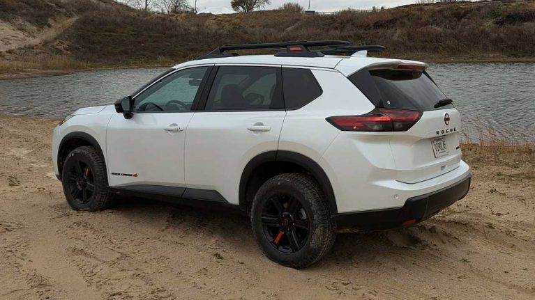 Nissan-Rogue-Rock-Creek-3-767x431