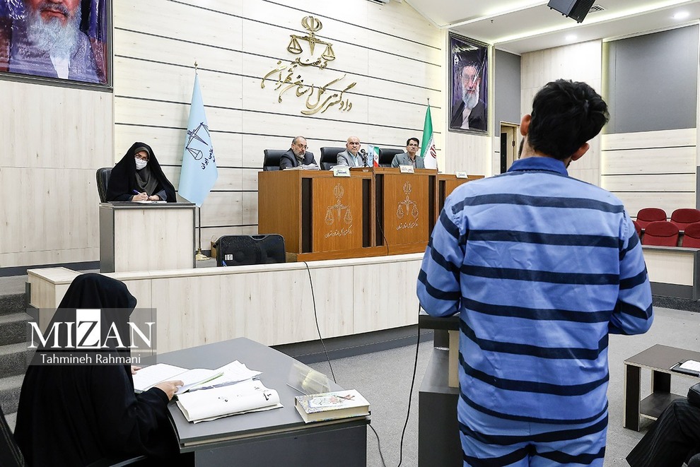 (تصاویر) محاکمه قاتلان دانشجوی دانشگاه تهران resized_2487213_472