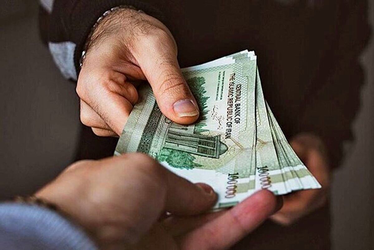 از اول فرودین باید مرحله دوم همسان‌سازی حقوق بازنشستگان اعمال شود/ چه کسانی ما به التفاوت مرحله اول را دریافت نکرده‌اند؟