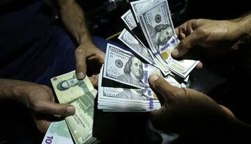 قیمت دلار تا چه رقم می‌ریزد؟ / فضایی برای تنفس تجارت کشور فراهم می‌شود؟