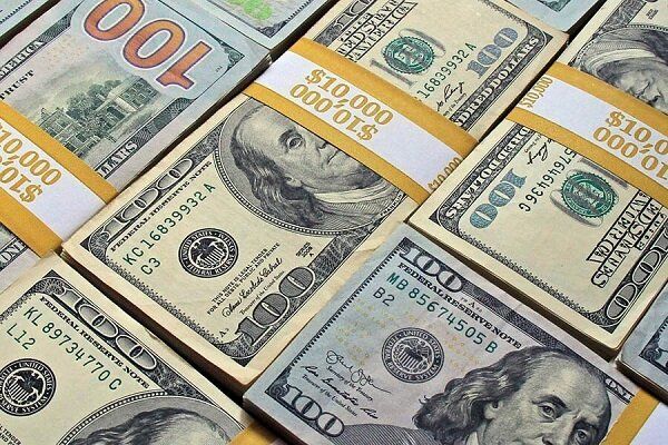 قیمت دلار امروز ۲ اردیبهشت ۱۴۰۴؛ اسکناس آمریکایی در آستانه بازگشت به کریدور ۷۰ هزار تومانی