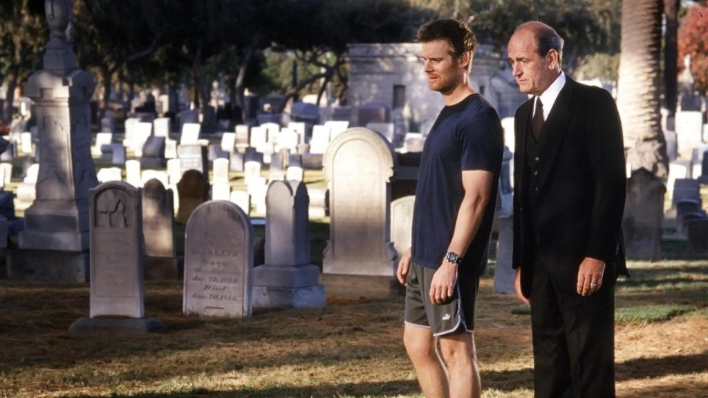 ۱۰ سریال برتر ۲۵ سال اخیر تلویزیون؛ از Six Feet Under تا Game of Thrones Six-Feet-Under-2001-2005sdf-1024x576