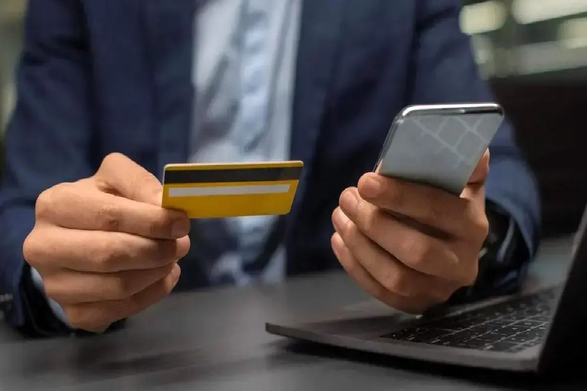 شرایط جدید برای نقلوانتقال پول در روزهای پنجشنبه؛ مشتریان بانکی بخوانند