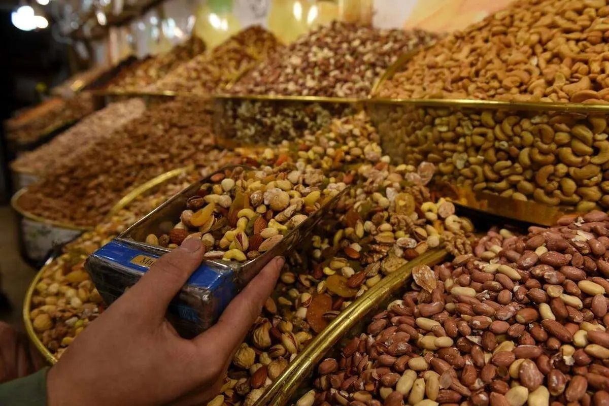 گیاه‌خواران بخوانند؛ جای خالی گوشت را با این 9 آجیل پر کنید