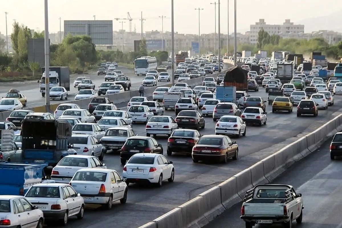 آخرین وضعیت از جاده‌ها؛ محورهای شمالی درگیر ترافیک