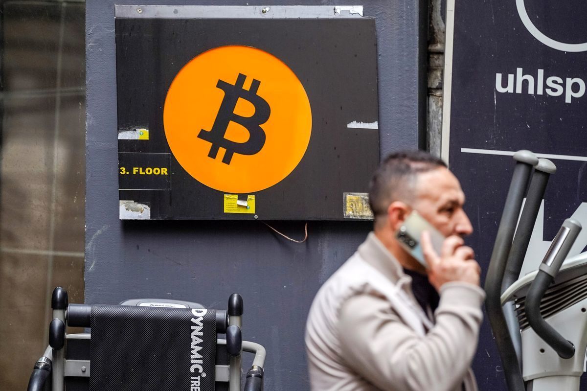 خنجر ترامپ به قلب بیتکوین؛ BTC ریخت!