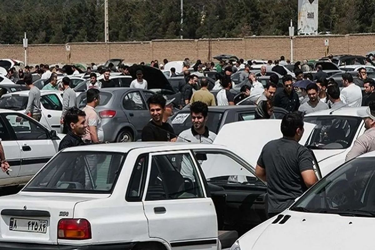 شوک به بازار خودرو؛ داخلی‌ها گران شدند و مونتاژی‌ها ارزان