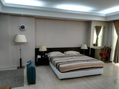 هتل های نزدیک به سفارت سوئد در تهران؛ راهنمای اقامت بیدغدغه
