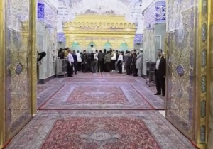 جمع آوری فرشهای مالک بانک آینده از حرم حضرت عباس + فیلم