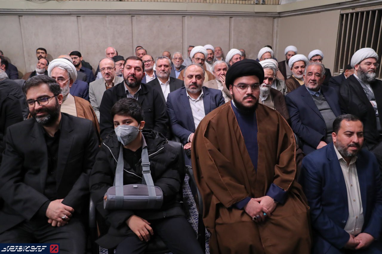 اولین لبخند سقاب اصفهانی بعد از داغ سنگین همسر و فرزندانش + عکس اولین لبخند سقاب اصفهانی بعد از داغ سنگین همسر و فرزندانش + عکس