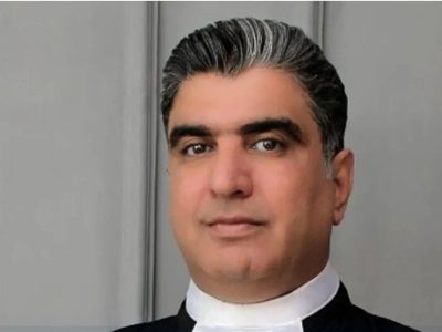 لحظه چاقو خوردن فرمانده انتظامی مشهد در مراسم خسرو علیکردی + فیلم