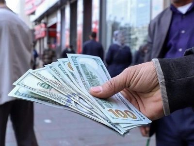 تاثیر بنزین سه نرخی بر قیمت دلار آزاد/ پیش بینی قیمت دلار تا پایان سال